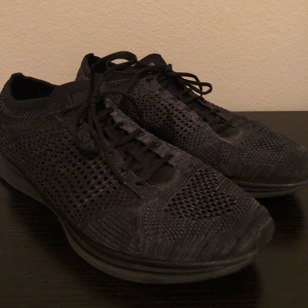 Nike flyknit racer MENS size 13